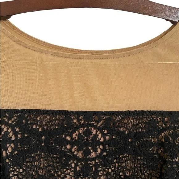 Bailey 44 Mesh Lace Blouse I Size: S - Picture 4 of 11